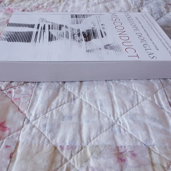 Misconduct / Penelope Douglas - Picture 4 of 4